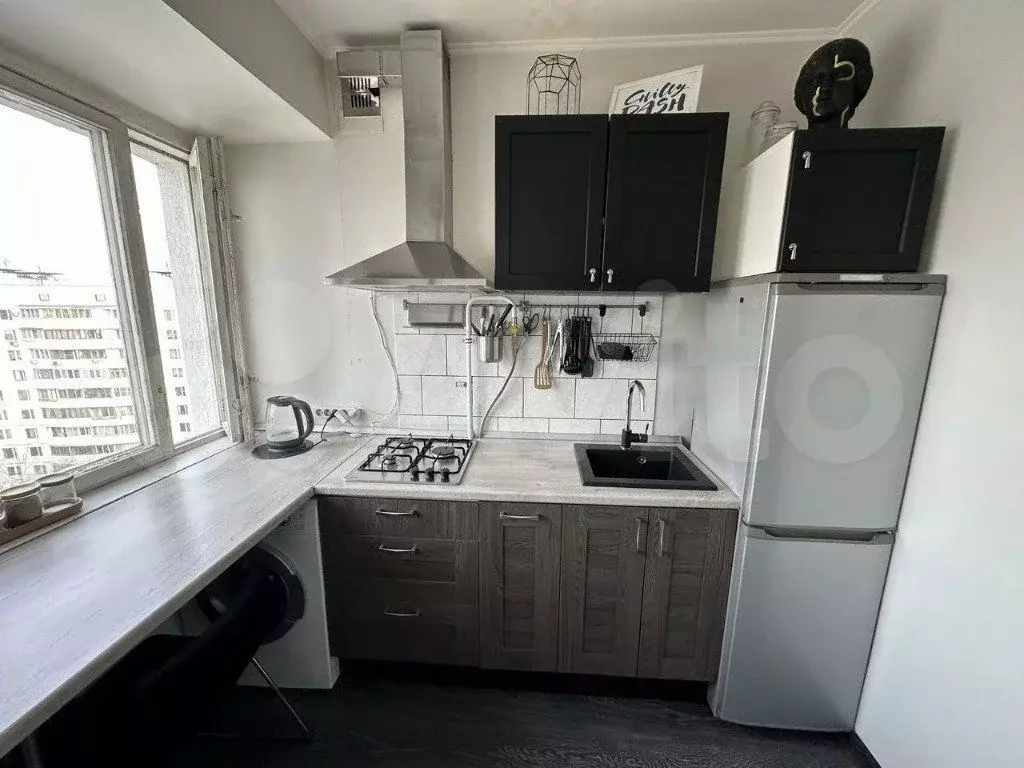 1-к. квартира, 30 м, 12/13 эт. - Фото 0