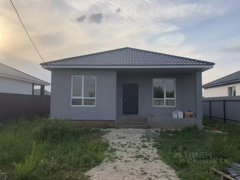 Дом в Самарская область, Волжский район, Черноречье с/пос, Рубежный ... - Фото 2