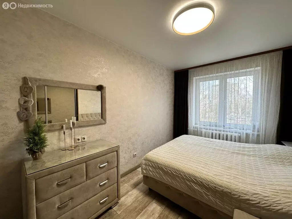 3-комнатная квартира: Калининград, улица Дзержинского, 38 (67 м) - Фото 0
