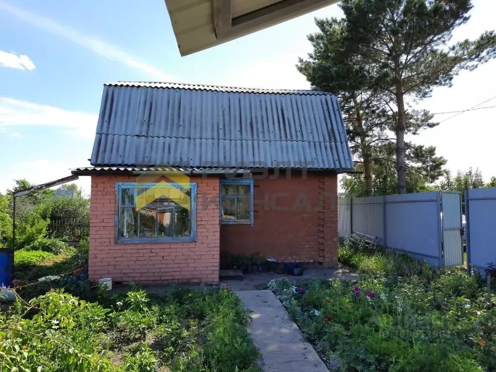 Дом в Омская область, Азовский район, Гауфское с/пос, д. Гауф ул. ... - Фото 0