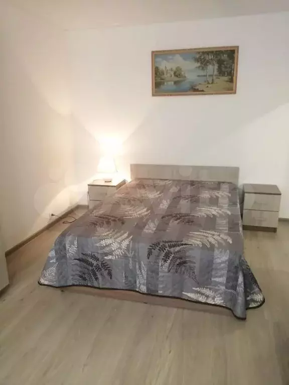 1-к. квартира, 50 м, 1/9 эт. - Фото 1