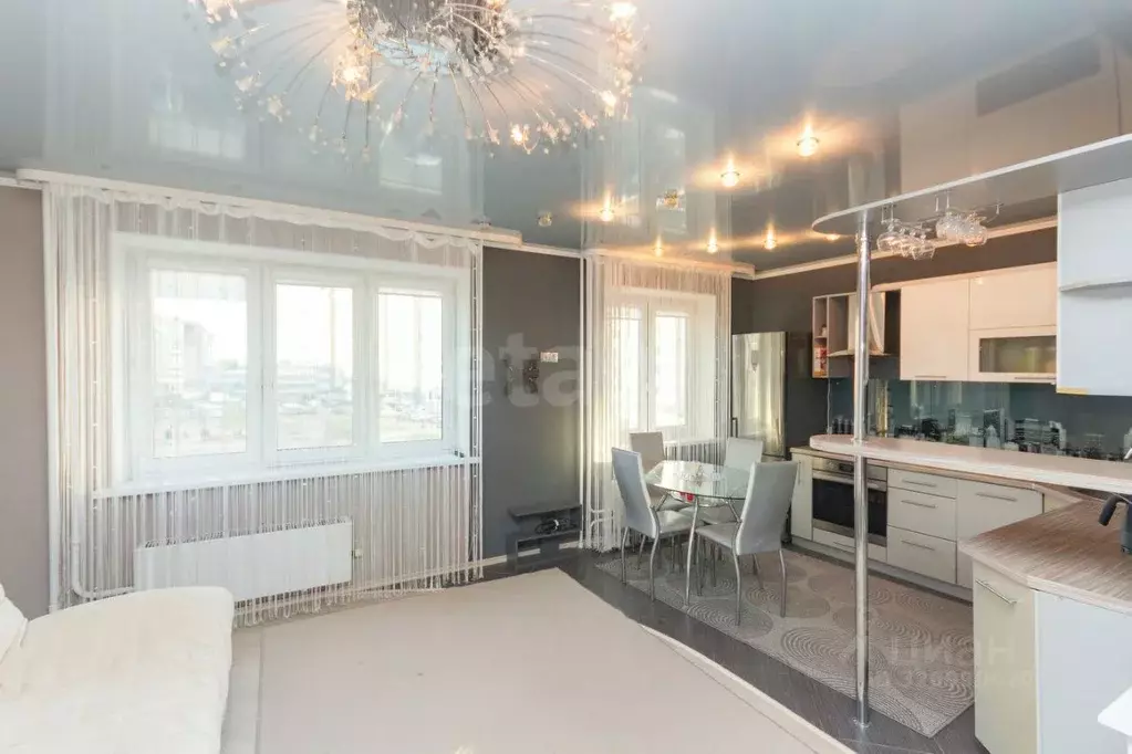 3-к кв. Тюменская область, Тюмень ул. Западносибирская, 18к1 (66.0 м) - Фото 1