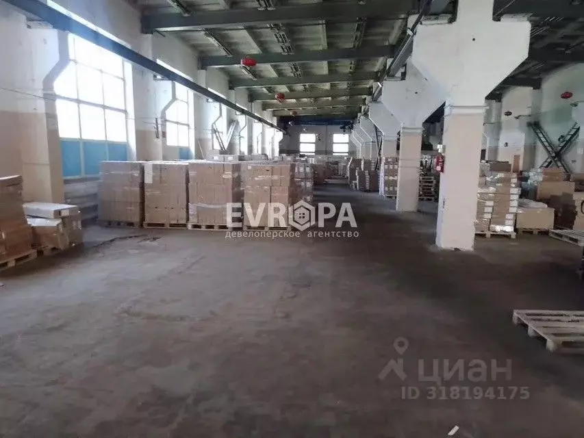 Склад в Ульяновская область, Ульяновск Ленинградская ул., 2 (1500 м) - Фото 0