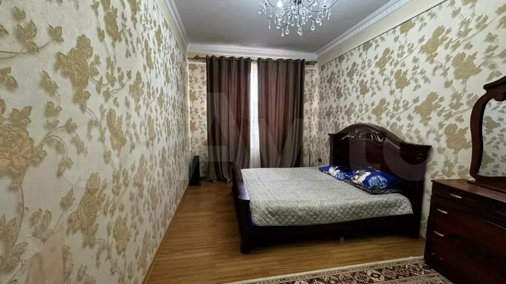 2-к. квартира, 72 м, 2/4 эт. - Фото 1