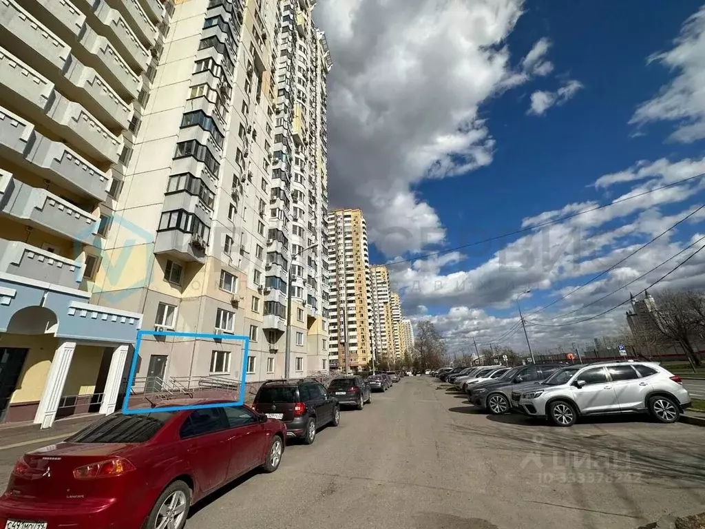 Торговая площадь в Москва ул. Герасима Курина, 26 (299 м) - Фото 1