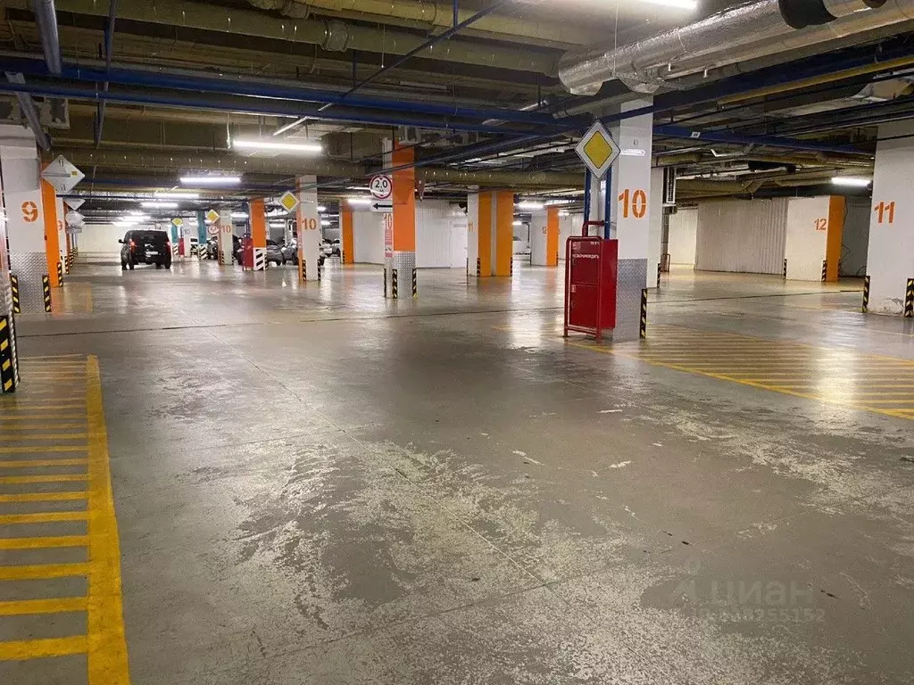 Гараж в Москва просп. Лихачева, 15 (14 м) - Фото 1