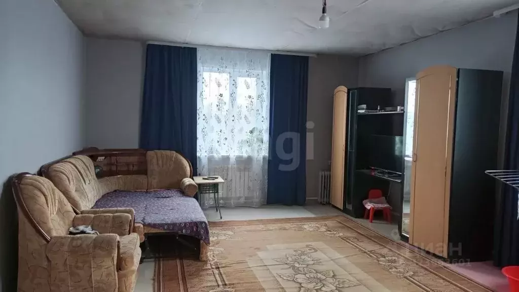 Дом в Тюменская область, с. Исетское ул. Советская (227 м) - Фото 1