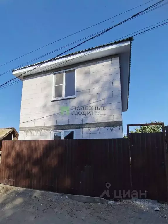 Дом в Астраханская область, Астрахань Орский пер., 30 (66 м) - Фото 0