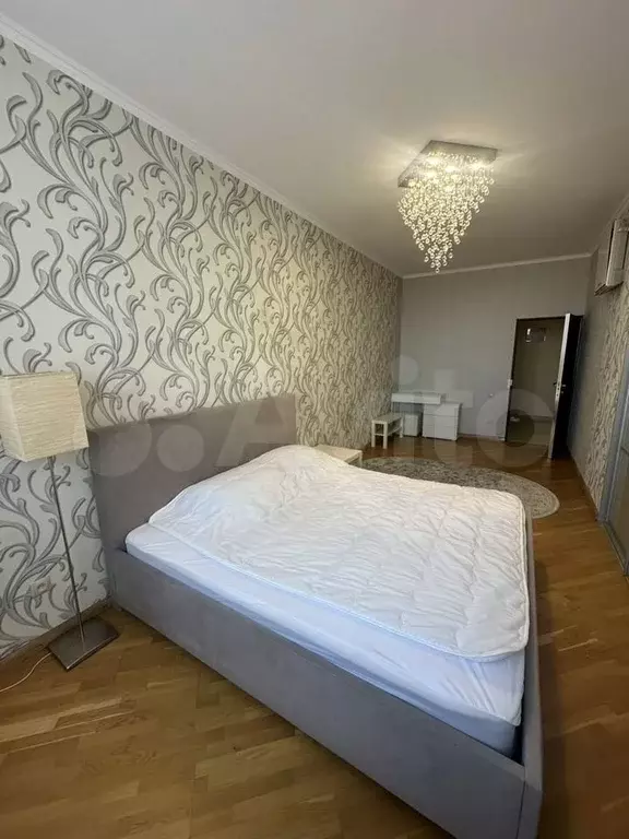 4-к. квартира, 100 м, 17/23 эт. - Фото 1