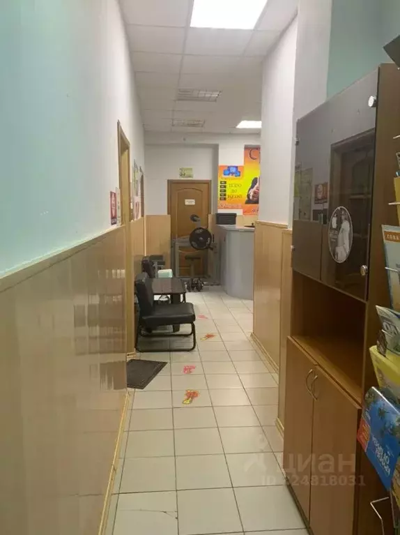 Помещение свободного назначения в Самарская область, Тольятти ул. ... - Фото 1