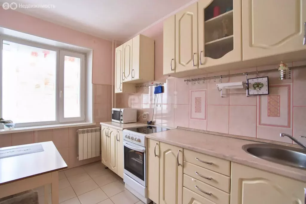 3-комнатная квартира: Томск, улица Лебедева, 41 (64.9 м) - Фото 1