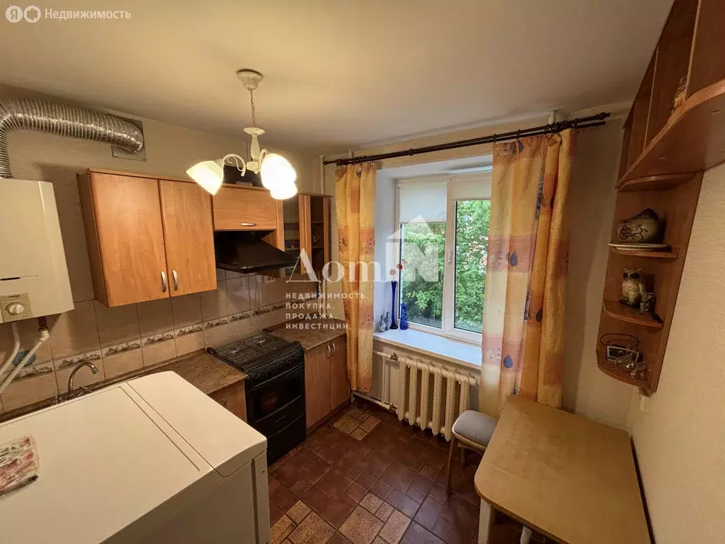 1-комнатная квартира: Петергоф, улица Аврова, 12 (31.8 м) - Фото 0