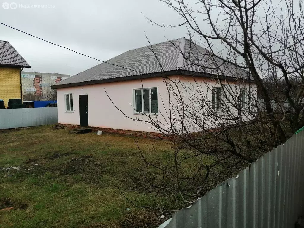 Дом в Саратовская область, муниципальное образование Энгельс, рабочий ... - Фото 1