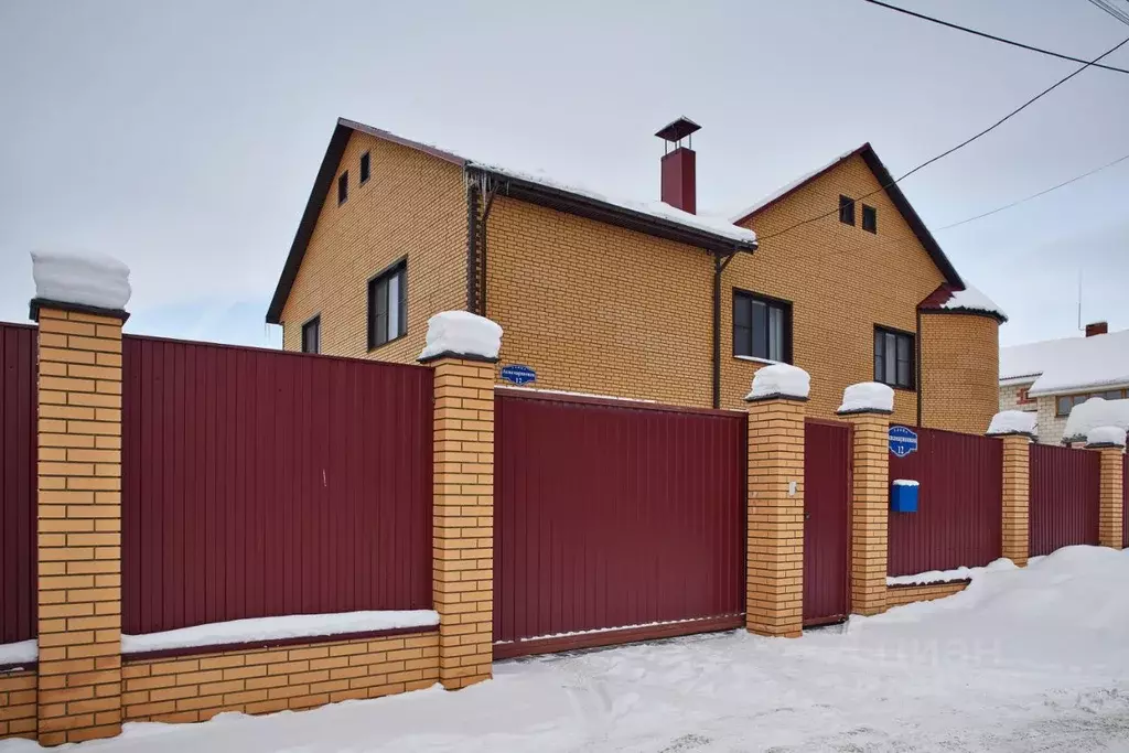 Коттедж в Челябинская область, Челябинск Аквамариновая ул., 12 (580 м) - Фото 1