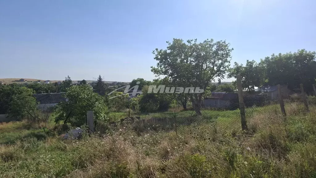 Участок в Крым, Симферопольский район, с. Урожайное ул. Виноградная ... - Фото 2
