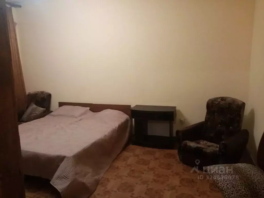 2-к кв. Севастополь ул. Репина, 18 (40.0 м) - Фото 1