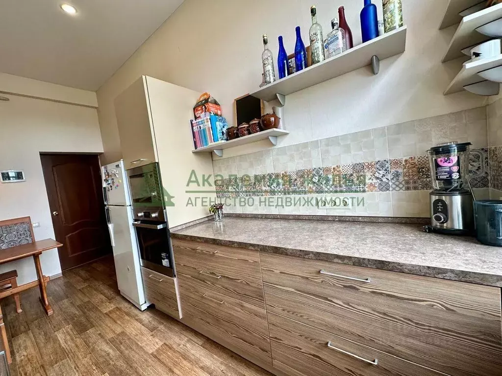 3-к кв. Саратовская область, Саратов Советская ул., 23 (96.9 м) - Фото 2