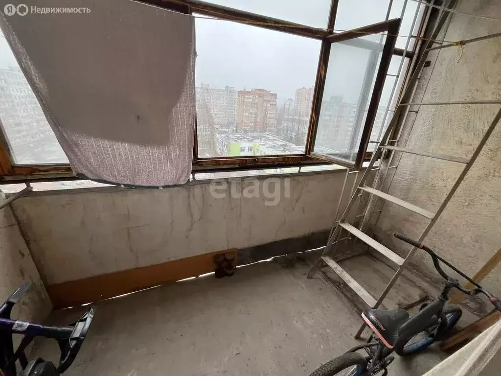 3-комнатная квартира: Уфа, улица Академика Королёва, 1 (72.8 м) - Фото 1