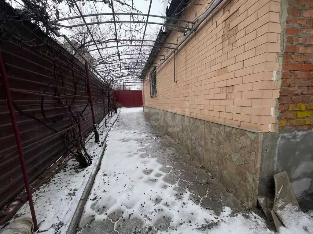 Дом в Ингушетия, Карабулак ул. Градусова (80 м) - Фото 1