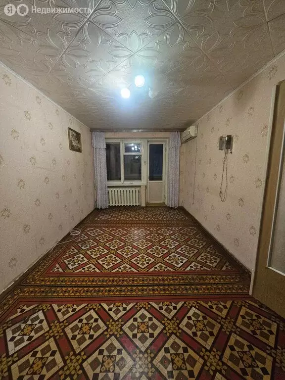 3-комнатная квартира: Астрахань, улица Ахшарумова, 4 (60 м) - Фото 2