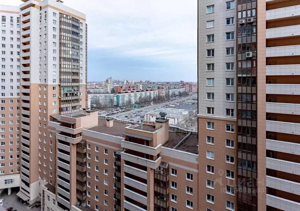 3-к кв. Санкт-Петербург ул. Есенина, 1к1 (94.7 м) - Фото 1