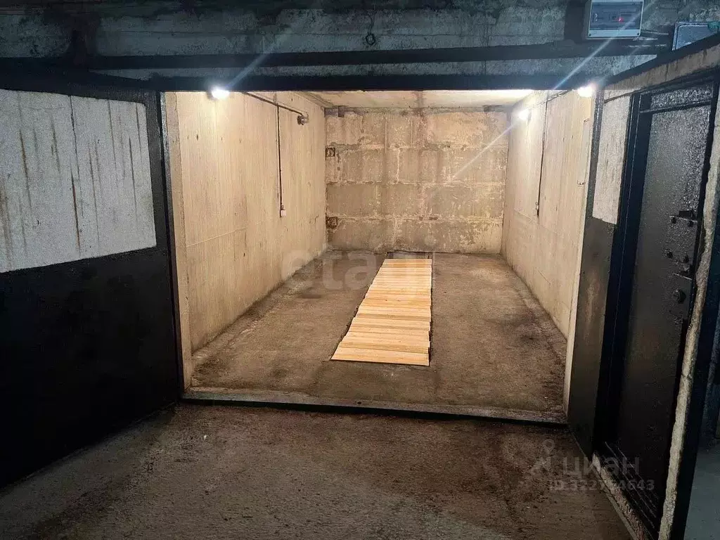 Гараж в Красноярский край, Красноярск Северный мкр, пер. Светлогорский ... - Фото 1