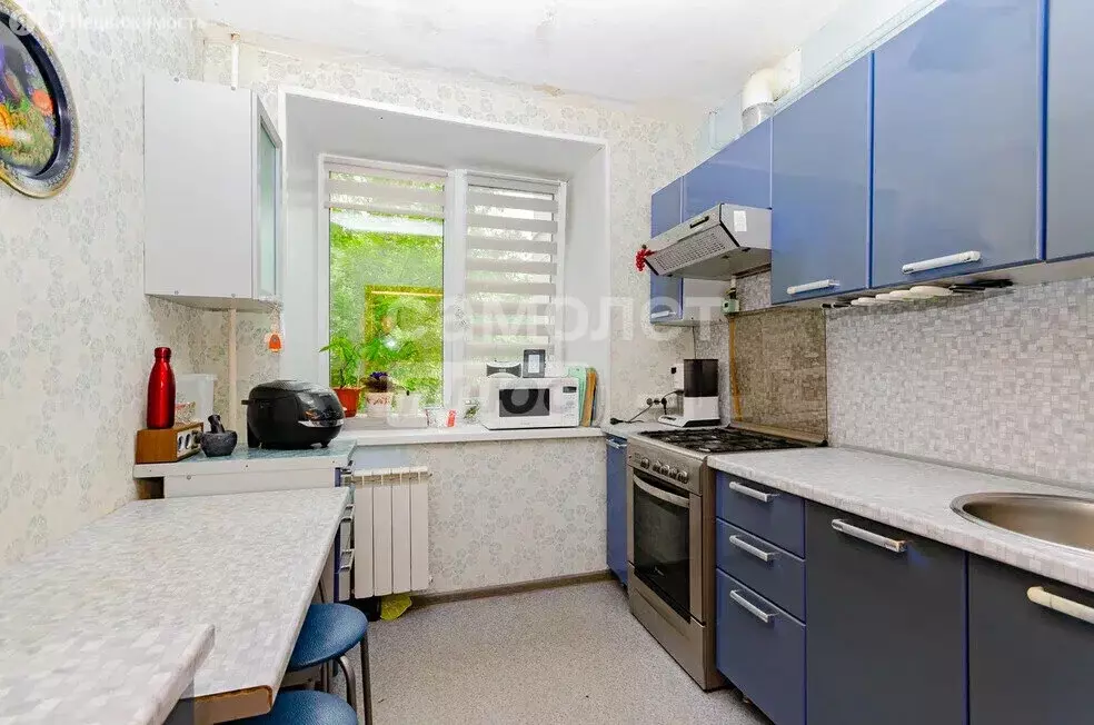 3-комнатная квартира: Челябинск, улица Кирова, 13А (65 м) - Фото 1