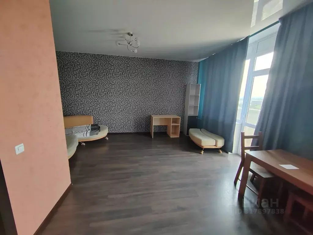 Студия Свердловская область, Екатеринбург ул. Крестинского, 35 (25.0 ... - Фото 1