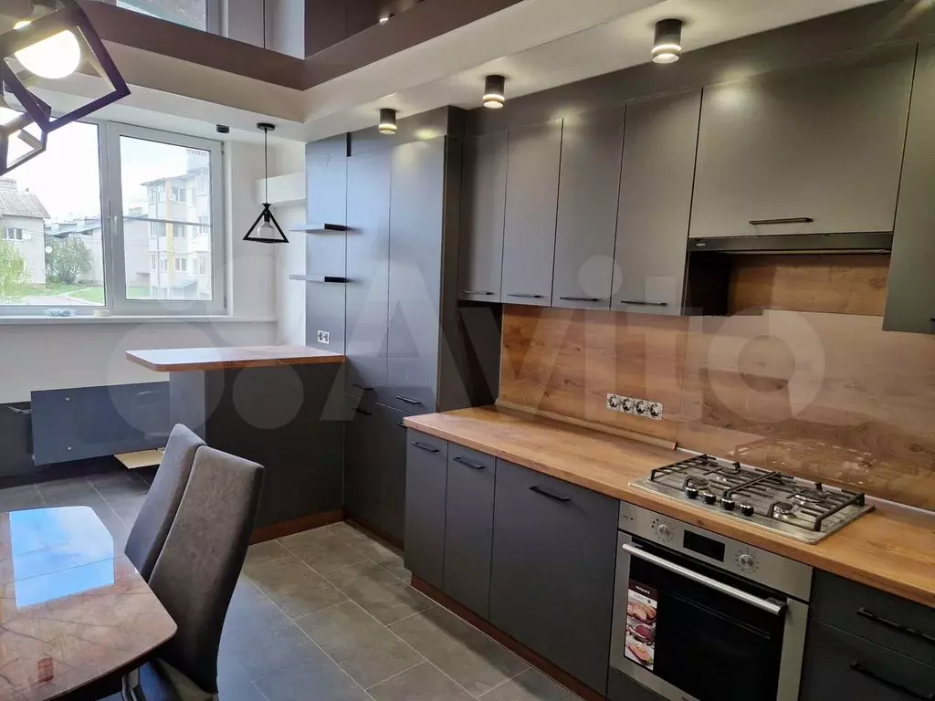 2-к. квартира, 55 м, 1/3 эт. - Фото 1
