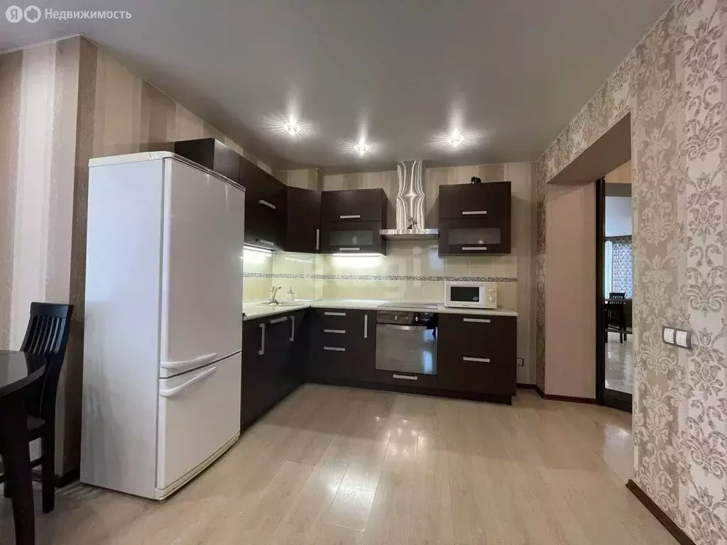 3-комнатная квартира: Бердск, Первомайская улица, 125А (76.3 м) - Фото 1