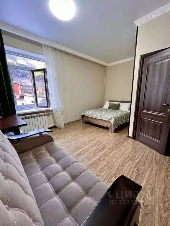 Комната Карачаево-Черкесия, Зеленчукский район, с. Архыз ул. ... - Фото 1