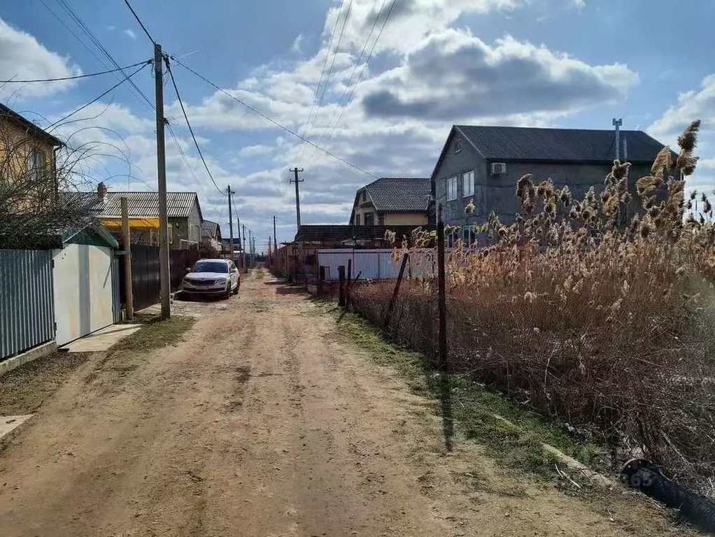 Участок в Астраханская область, Наримановский район, с. ... - Фото 2