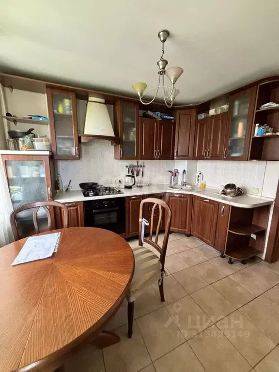 3-к кв. Свердловская область, Екатеринбург ул. Кимовская, 8 (85.9 м) - Фото 0