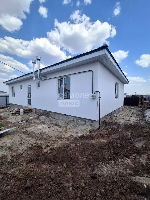 Дом в Курская область, Курский район, Моковский сельсовет, д. 1-я ... - Фото 0