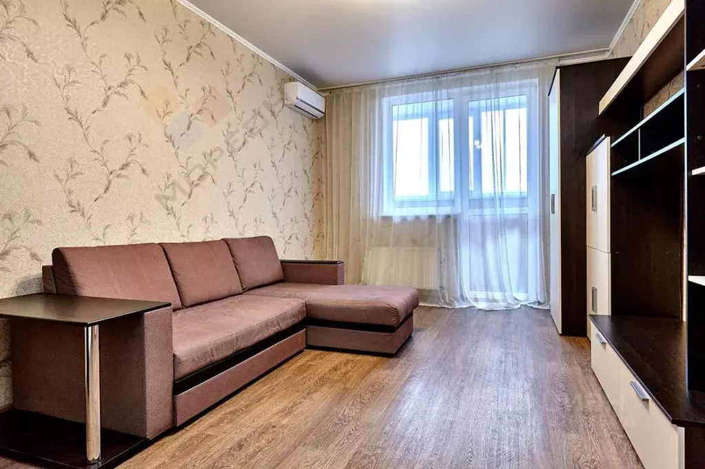 1-к кв. Краснодарский край, Краснодар Пашковская ул., 83 (46.3 м) - Фото 0