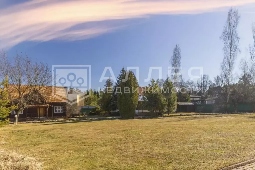 Участок в Московская область, Одинцовский городской округ, д. Раздоры, ... - Фото 1