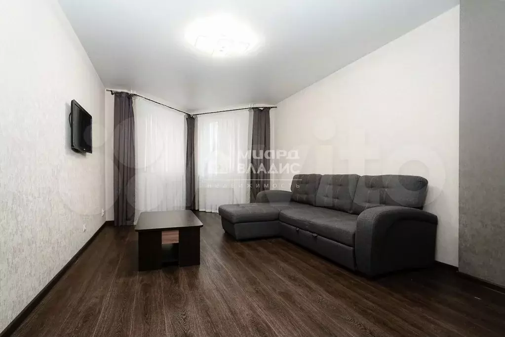 1-к. квартира, 41,7 м, 1/10 эт. - Фото 1