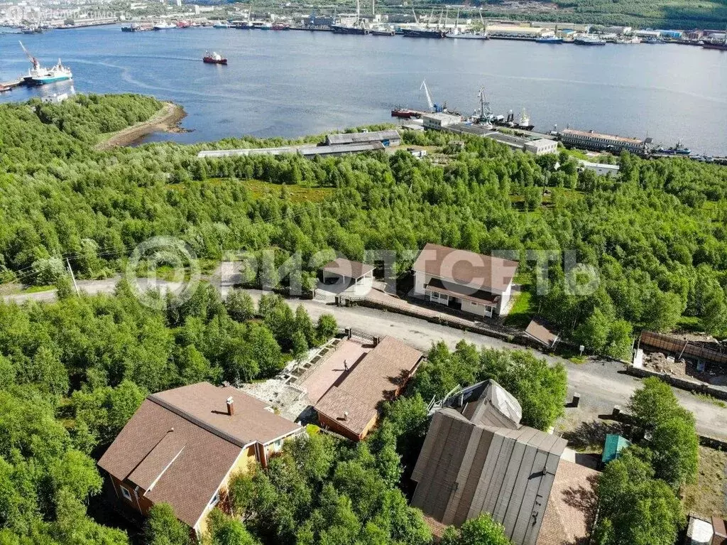 Дом в Мурманск, жилой район Дровяное, Прибрежная улица, 165 (190 м) - Фото 1