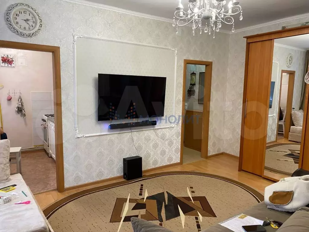 3-к. квартира, 40 м, 1/2 эт. - Фото 0