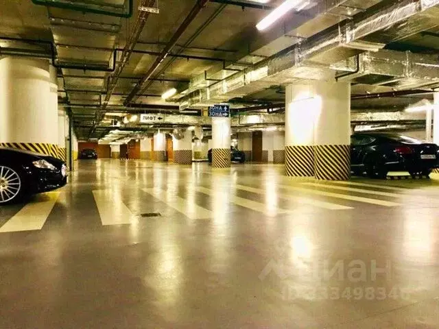 Гараж в Москва ул. Новый Арбат, 32 (17 м) - Фото 2