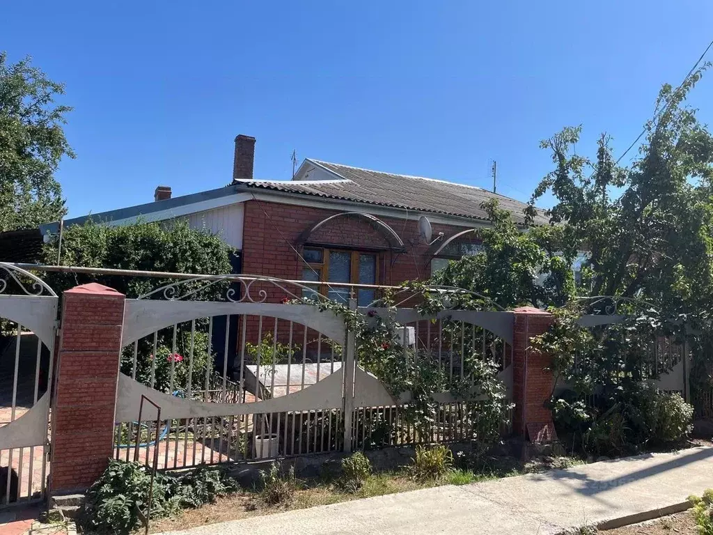 Дом в Ростовская область, Волгодонской район, Романовское с/пос, ... - Фото 1