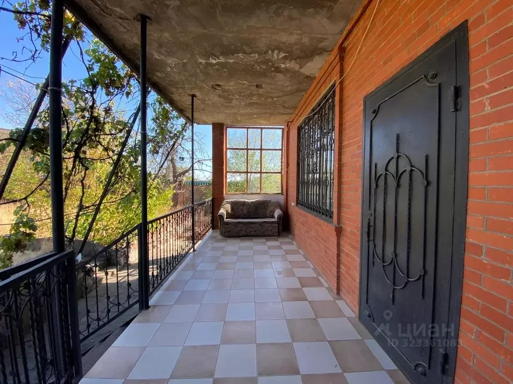 Дом в Ростовская область, Новочеркасск ул. Бабушкина, 11 (410 м) - Фото 2