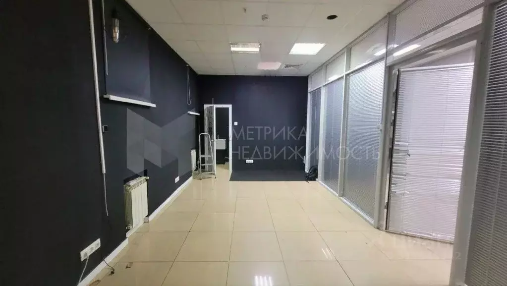 Помещение свободного назначения в Тюменская область, Тюмень ул. ... - Фото 1
