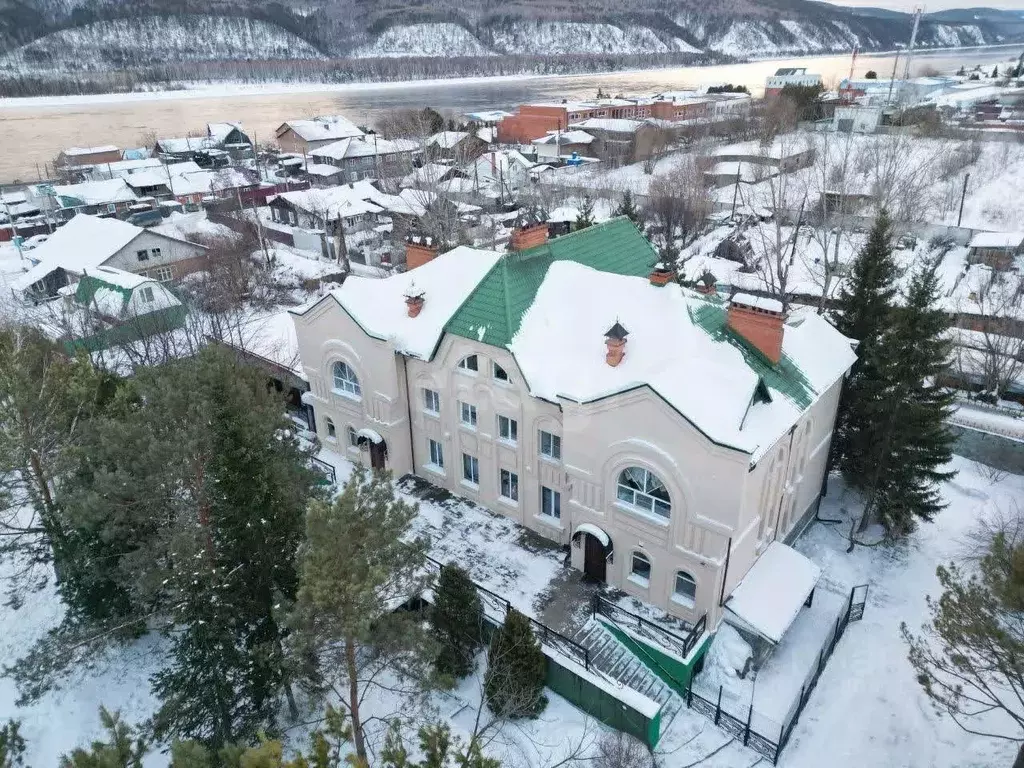 Дом в Красноярский край, Красноярск Санаторная ул., 37 (1200 м) - Фото 1