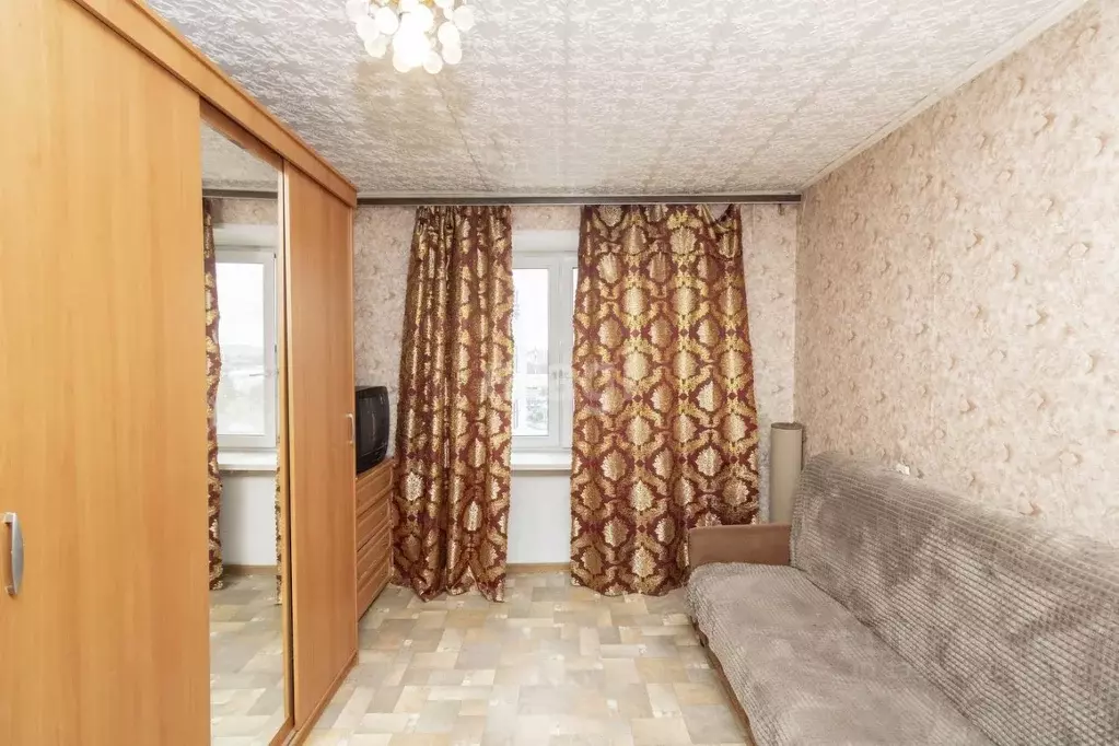 Комната Тюменская область, Тюмень ул. Республики, 229 (13.3 м) - Фото 1