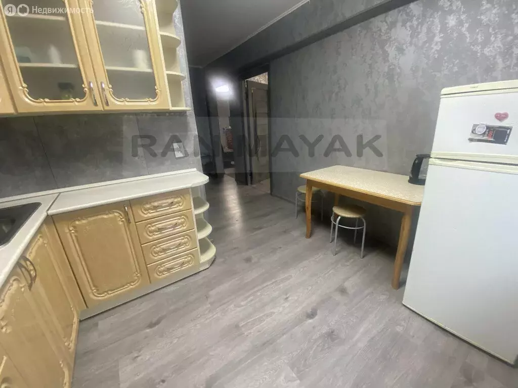 2-комнатная квартира: Майкоп, Железнодорожная улица, 162 (51.2 м) - Фото 2