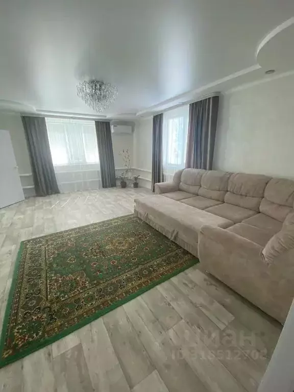Дом в Оренбургская область, Соль-Илецк Лесная ул., 6 (150 м) - Фото 0