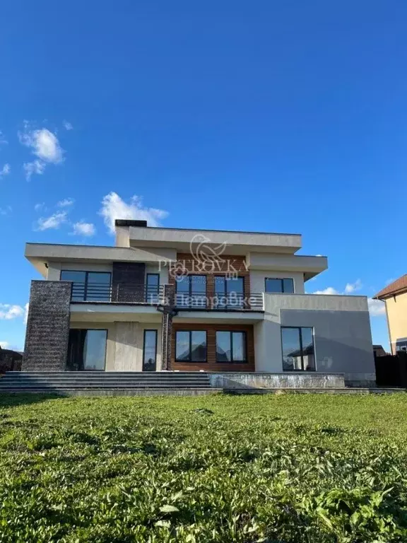 Дом в Москва д. Клоково, ул. 1-я Скворцовая, 53 (280 м) - Фото 1