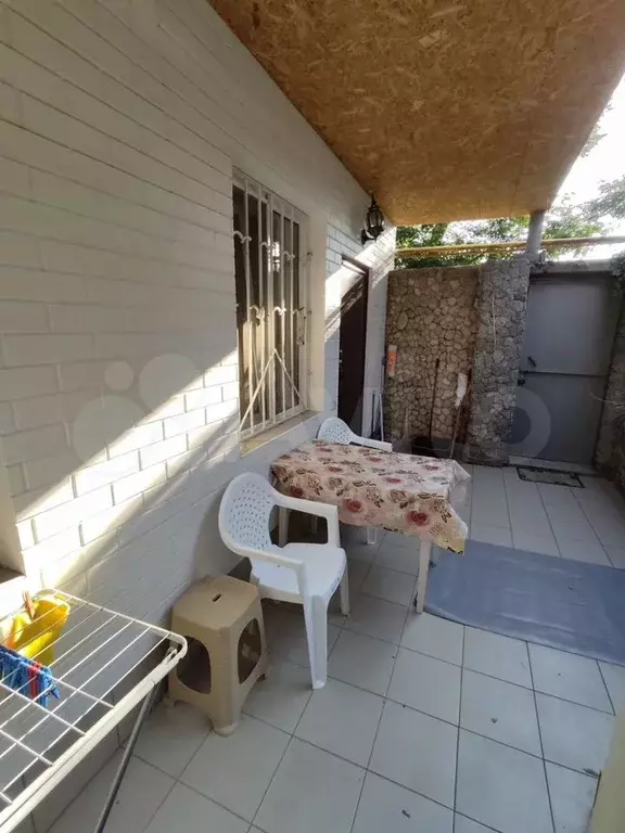 Комната 30 м, 1/2 эт. - Фото 1