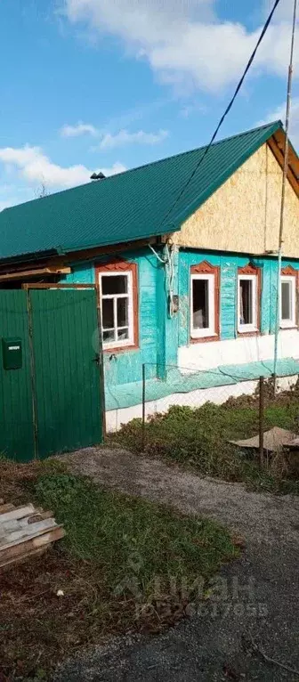 Дом в Белгородская область, Чернянский район, Большанское с/пос, с. ... - Фото 1